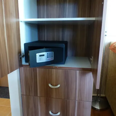 Διαμέρισμα Nice Holiday Apartman