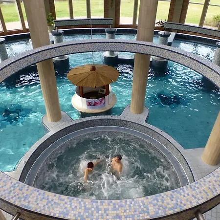 Nice Holiday Apartman * Σίοφοκ