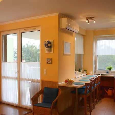 Διαμέρισμα Nice Holiday Apartman *